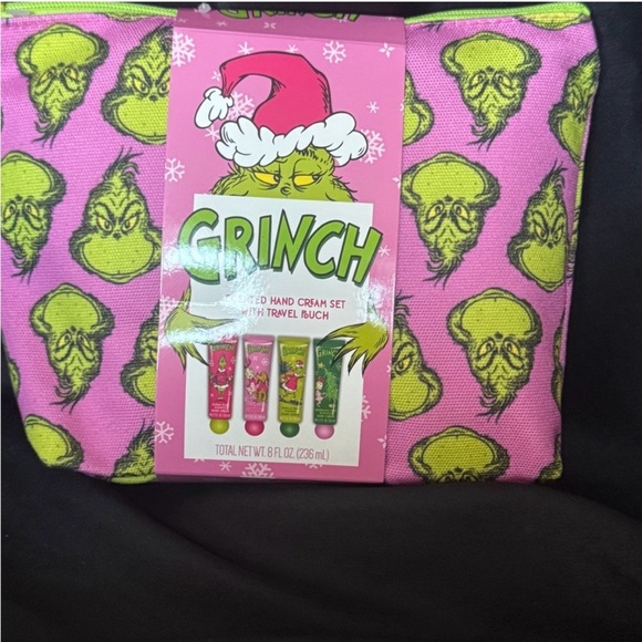 Grinch Gift Set w/Slippers, Socks and Travel Pouch w/ Hand Creams | NWT - Picture 2 of 8